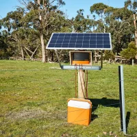 Gallagher MBS1000i Weidezaungerät (230V AC / 12V DC - 10 J)